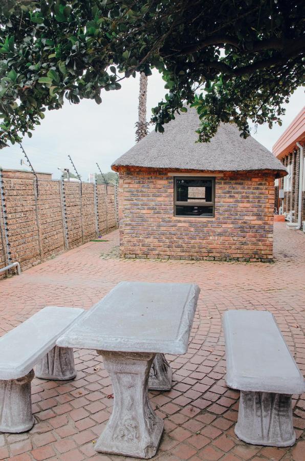 Towers Lodge Boksburg Esterno foto
