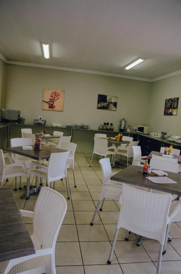 Towers Lodge Boksburg Esterno foto