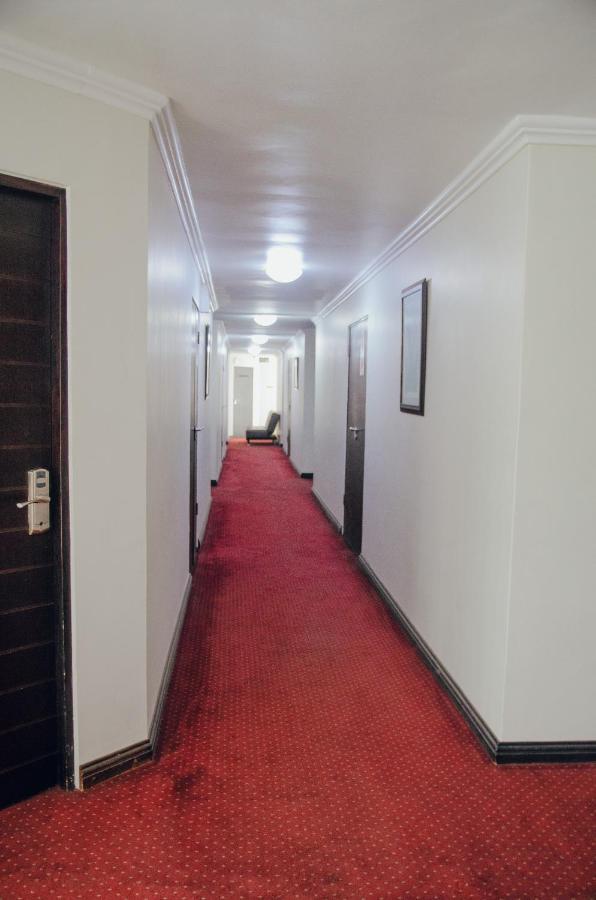 Towers Lodge Boksburg Esterno foto