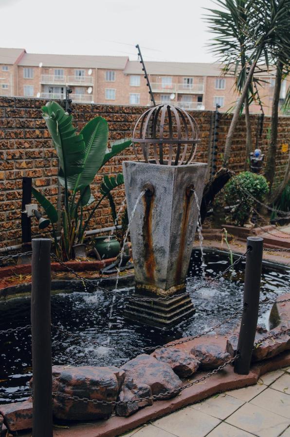 Towers Lodge Boksburg Esterno foto